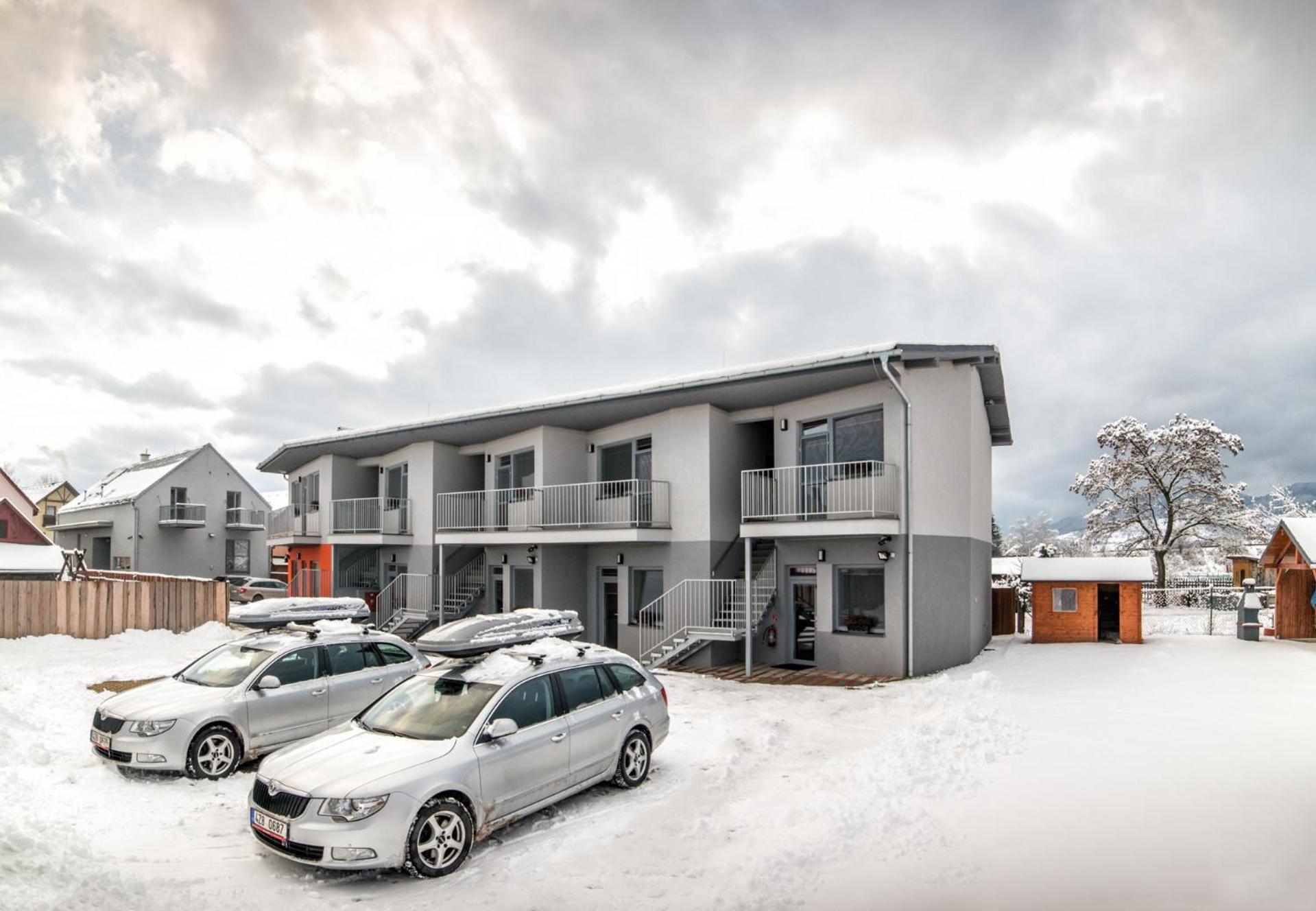 Apartmany Vera เบเชนยอวา ภายนอก รูปภาพ